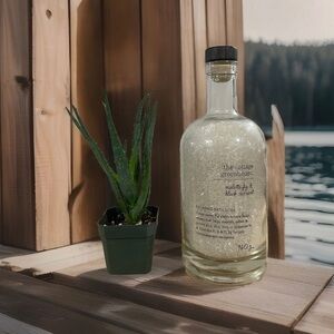 THE COTTAGE GREENHOUSE, Violette Fig & Black Currant Relaxing Bath Soak, New